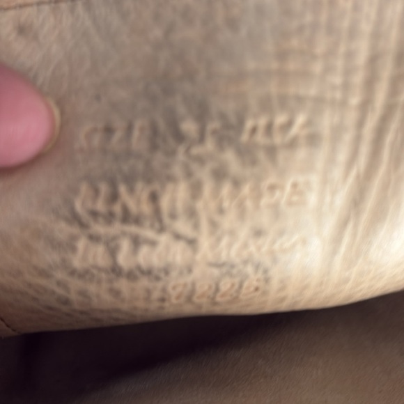 BED STU Manchester Distressed Leather Tall Riding Boots Tan Size 7.5 - STUNNING! - Picture 7 of 9